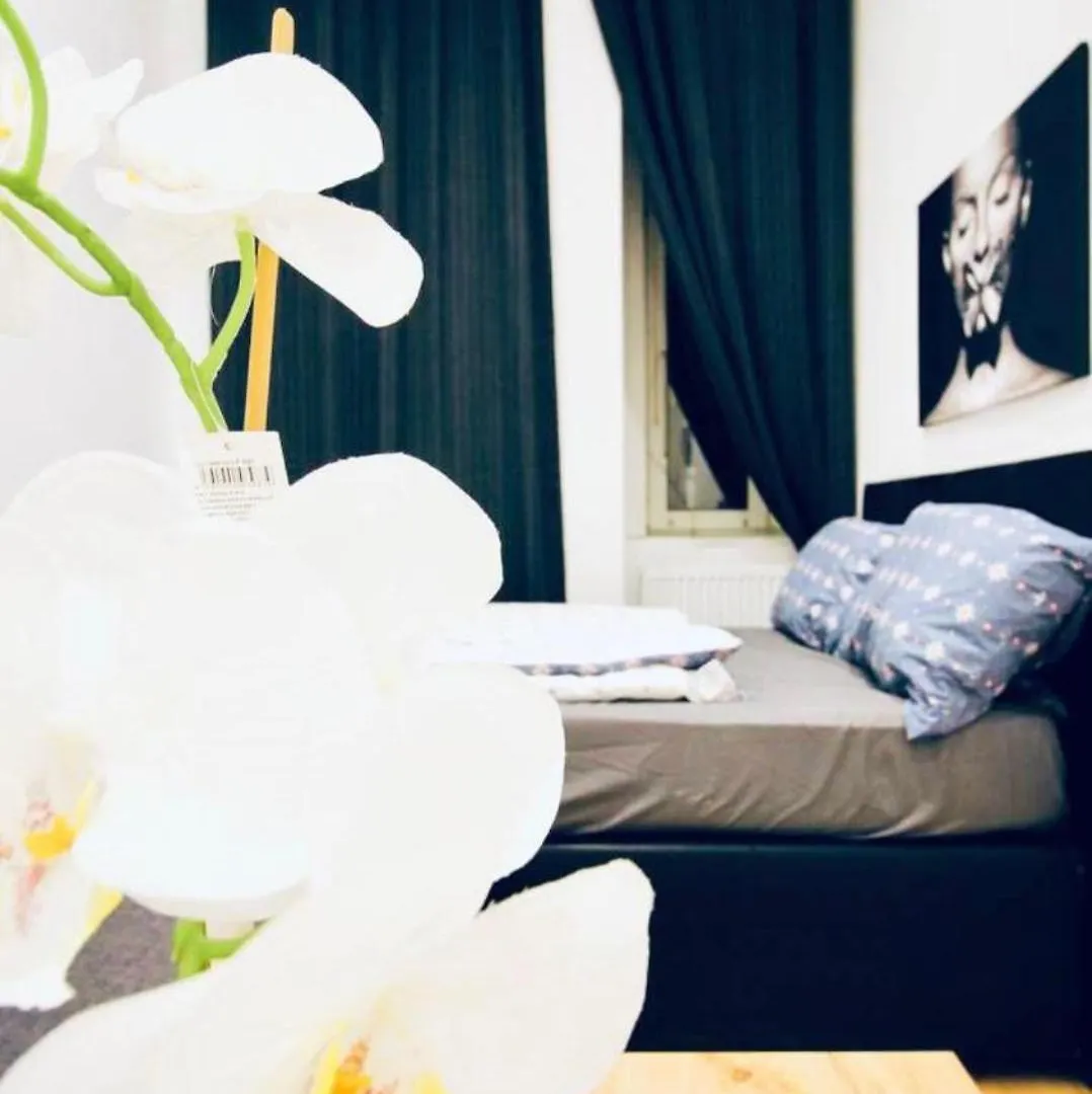 Super Central Cozy 5 Bedroom Shared Apt 10Min Walk To Augarten Viena 0*,