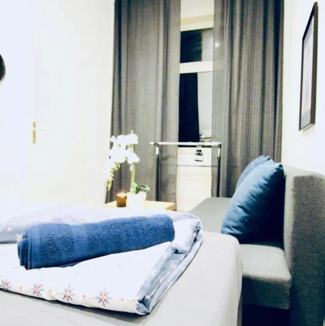 Super Central Cozy 5 Bedroom Shared Apt 10Min Walk To Augarten Viena 0*,  Austria