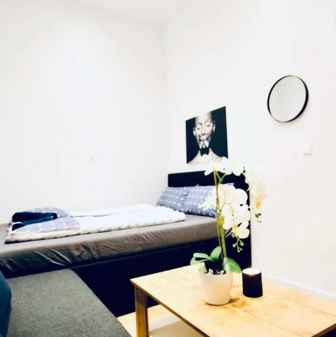 Super Central Cozy 5 Bedroom Shared Apt 10Min Walk To Augarten Viena Apartamento