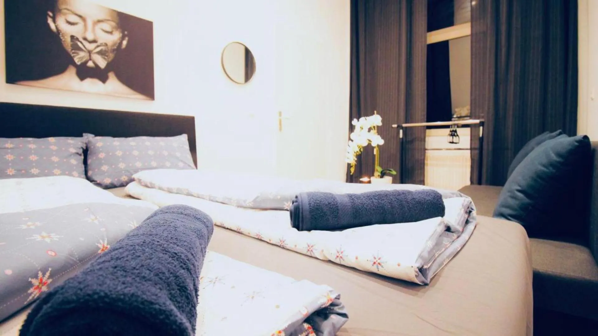 Super Central Cozy 5 Bedroom Shared Apt 10Min Walk To Augarten Wenen Appartement